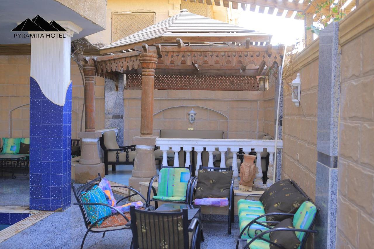 Pyramita Hotel Ghatati Exteriör bild