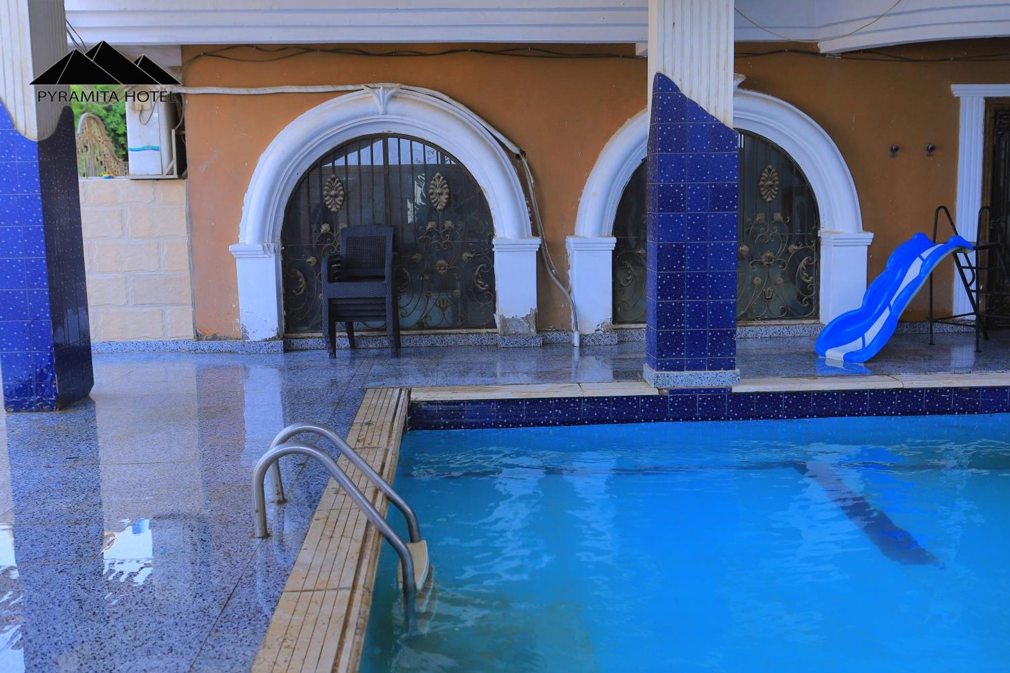 Pyramita Hotel Ghatati Exteriör bild